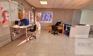 Nave Industrial en Platanos