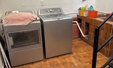RENTA CASA SOLA AMUEBLADA 2 RECÁMARAS Y ESTUDIO, COL. MOLINO DE ROSAS