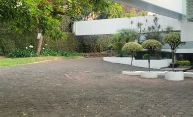 Linda Casa en Desniveles en Venta en Jardines del Pedregal