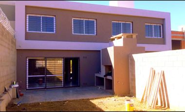 LOMAS DEL CHATEAU-GRAN DÚPLEX A ESTRENAR- 3 Dorm- Escritorio-Patio-Asador