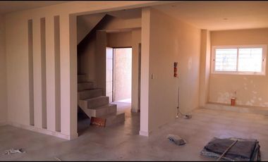 LOMAS DEL CHATEAU-GRAN DÚPLEX A ESTRENAR- 3 Dorm- Escritorio-Patio-Asador