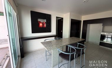 Casa en Venta en Bosque Esmeralda, Puerta de Quiroga