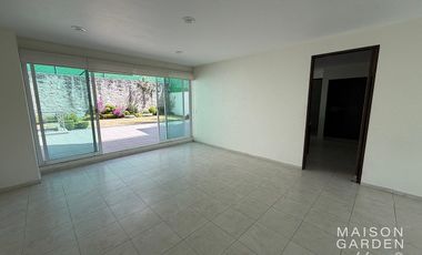 Casa en Venta en Bosque Esmeralda, Puerta de Quiroga