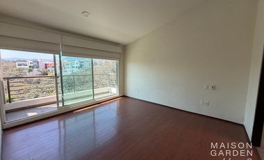 Casa en Venta en Bosque Esmeralda, Puerta de Quiroga