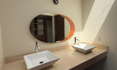 Casa en Venta en Bosque Esmeralda, Puerta de Quiroga