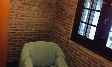 Alquiler de Importante Casa En Don Torcuato