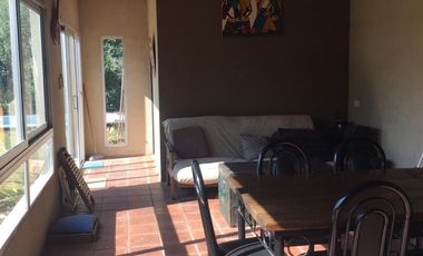 Casa en  Laguna de lobos con parque, quincho y pileta. Oportunidad