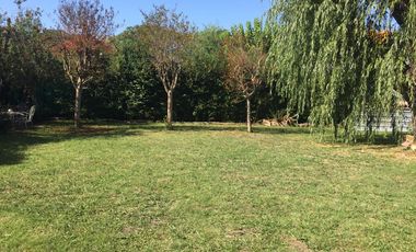 Casa en  Laguna de lobos con parque, quincho y pileta. Oportunidad