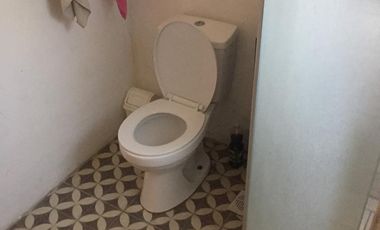 Casa en  Laguna de lobos con parque, quincho y pileta. Oportunidad