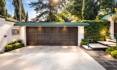 CASA EN VENTA EN EL PEDREGAL EN CALLE CERRADA