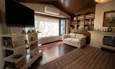 CASA EN VENTA EN EL PEDREGAL EN CALLE CERRADA