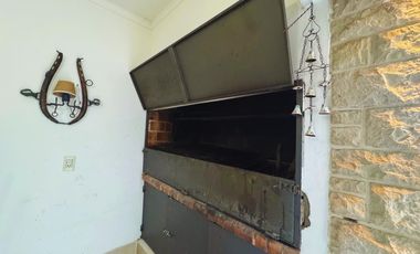 VENTA IMPORTANTE CASA BARRIO STELLA MARIS Mar del Plata