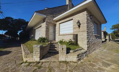 VENTA IMPORTANTE CASA BARRIO STELLA MARIS Mar del Plata