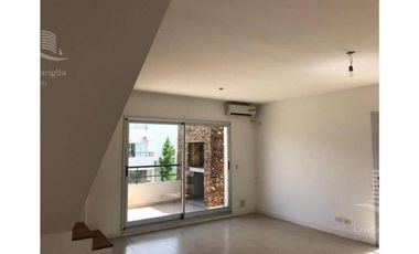 Departamento Duplex de 3 Ambientes en Los Senderos en Venta