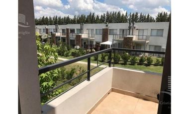 Departamento Duplex de 3 Ambientes en Los Senderos en Venta