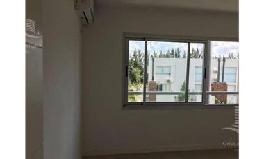 Departamento Duplex de 3 Ambientes en Los Senderos en Venta