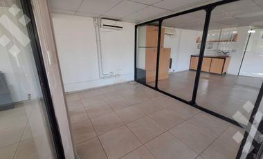 En Alquiler, Oficinas comerciales, calle Rio Colorado, Plottier