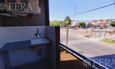 Alquiler de monoambiente con balcón en Sarandi