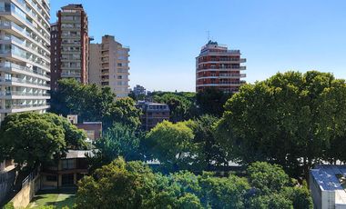 Departamento de tres dormitorios con vista al río