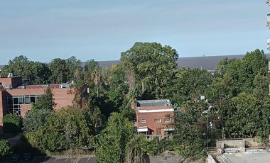 Departamento de tres dormitorios con vista al río
