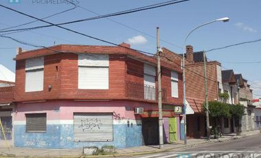 Venta PH en Lanús Oeste Departamento al frente con entrada independiente