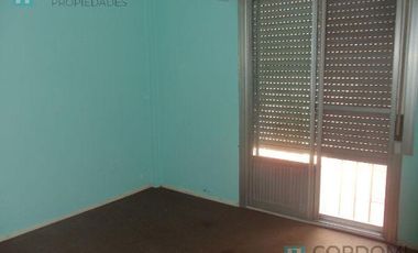 Venta PH en Lanús Oeste Departamento al frente con entrada independiente