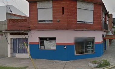 Venta PH en Lanús Oeste Departamento al frente con entrada independiente
