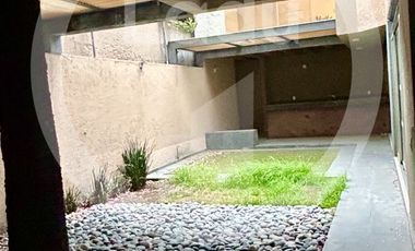 VENTA CASA EN FRACCIONAMIENTO (cerca Lienzo Charro Pedregal)