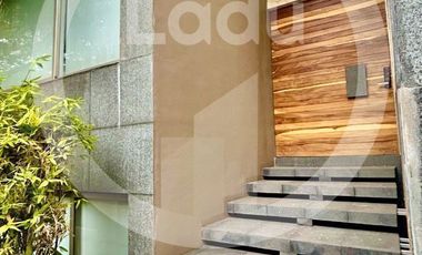 VENTA CASA EN FRACCIONAMIENTO (cerca Lienzo Charro Pedregal)