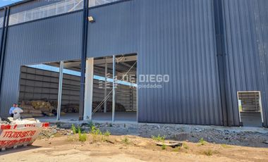 Nave en alquiler de 1027 m2, dentro de Centro Industrial Panamericana 25.