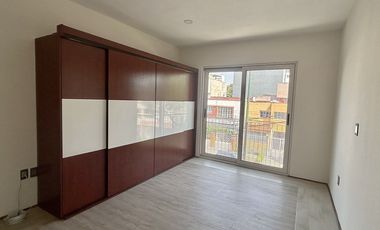 Departamento amplio con con balcón - 3 recamaras