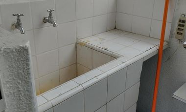 Departamento 1 ambiente en piso alto. San isidro