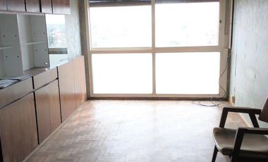 Departamento 1 ambiente en piso alto. San isidro