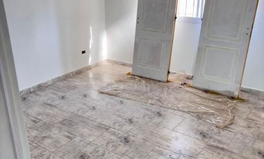 HERMOSA CASA REFACCIONADA A NUEVA EN HERMOSA ZONA DE BELLA VISTA!!