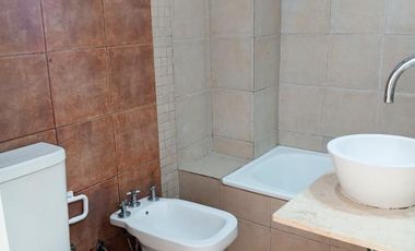 Alquiler Departamento de 2 ambientes con balcón al contrafrente
