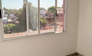 Alquiler Departamento de 2 ambientes con balcón al contrafrente