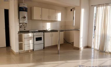 Alquiler Departamento de 2 ambientes con balcón al contrafrente