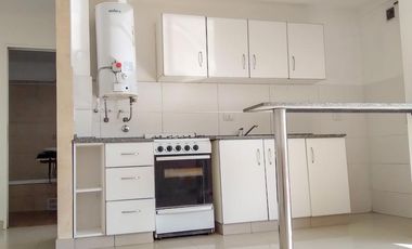 Alquiler Departamento de 2 ambientes con balcón al contrafrente