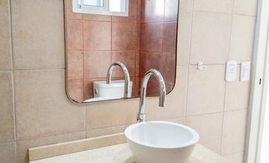 Alquiler Departamento de 2 ambientes con balcón al contrafrente