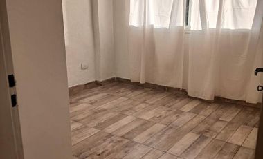 Alquiler Departamento de 2 ambientes con balcón al contrafrente