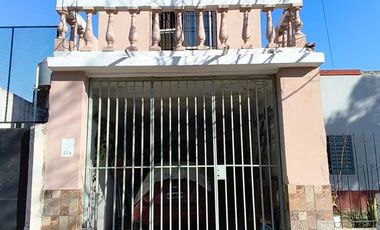 Casa en  calle Gral Paz