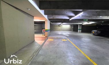 Arriendo Apartamento Amoblado de 149 m² con Balcón en Chico Reservado