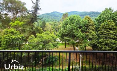 Arriendo Apartamento Amoblado de 149 m² con Balcón en Chico Reservado