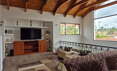 Venta casa campestre en Chinauta condominio exclusivo 1.510 m²