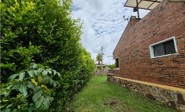 Venta casa campestre en Chinauta condominio exclusivo 1.510 m²