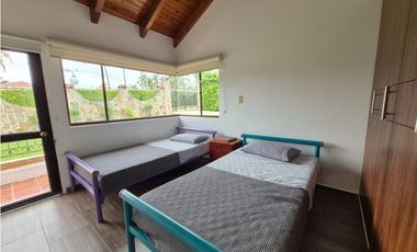Venta casa campestre en Chinauta condominio exclusivo 1.510 m²