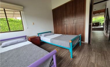 Venta casa campestre en Chinauta condominio exclusivo 1.510 m²