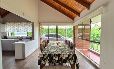 Venta casa campestre en Chinauta condominio exclusivo 1.510 m²