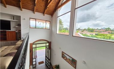 Venta casa campestre en Chinauta condominio exclusivo 1.510 m²