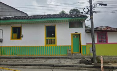 ARRIENDO CASA PARA USO COMERCIAL EN SALENTO QUINDIO